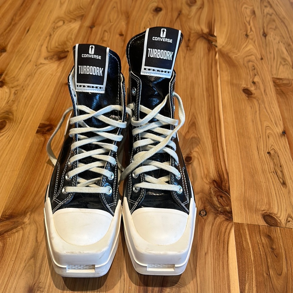 Converse Turbodrk shoes
